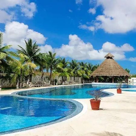 Home & Office Cancun Pool Exterior foto