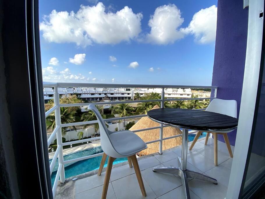 Home & Office Cancun Pool Exterior foto